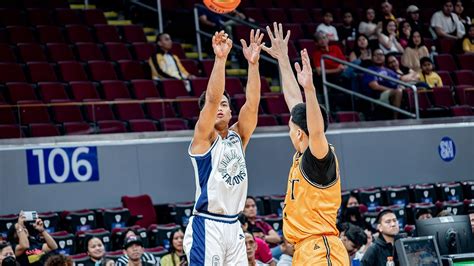 Adamson Falcons beat UST Tigers in UAAP Season .